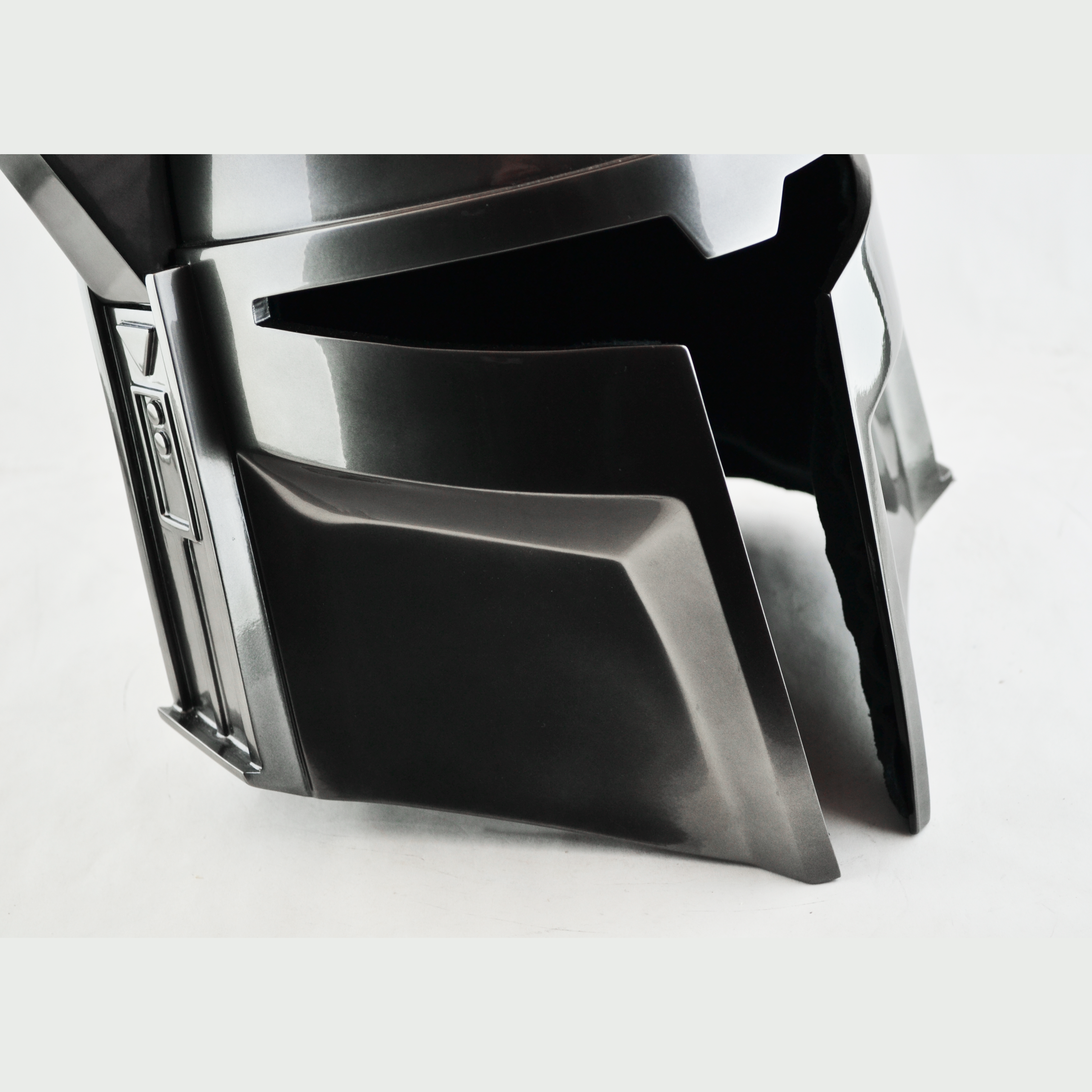Gar Saxon - Chrome Helmet