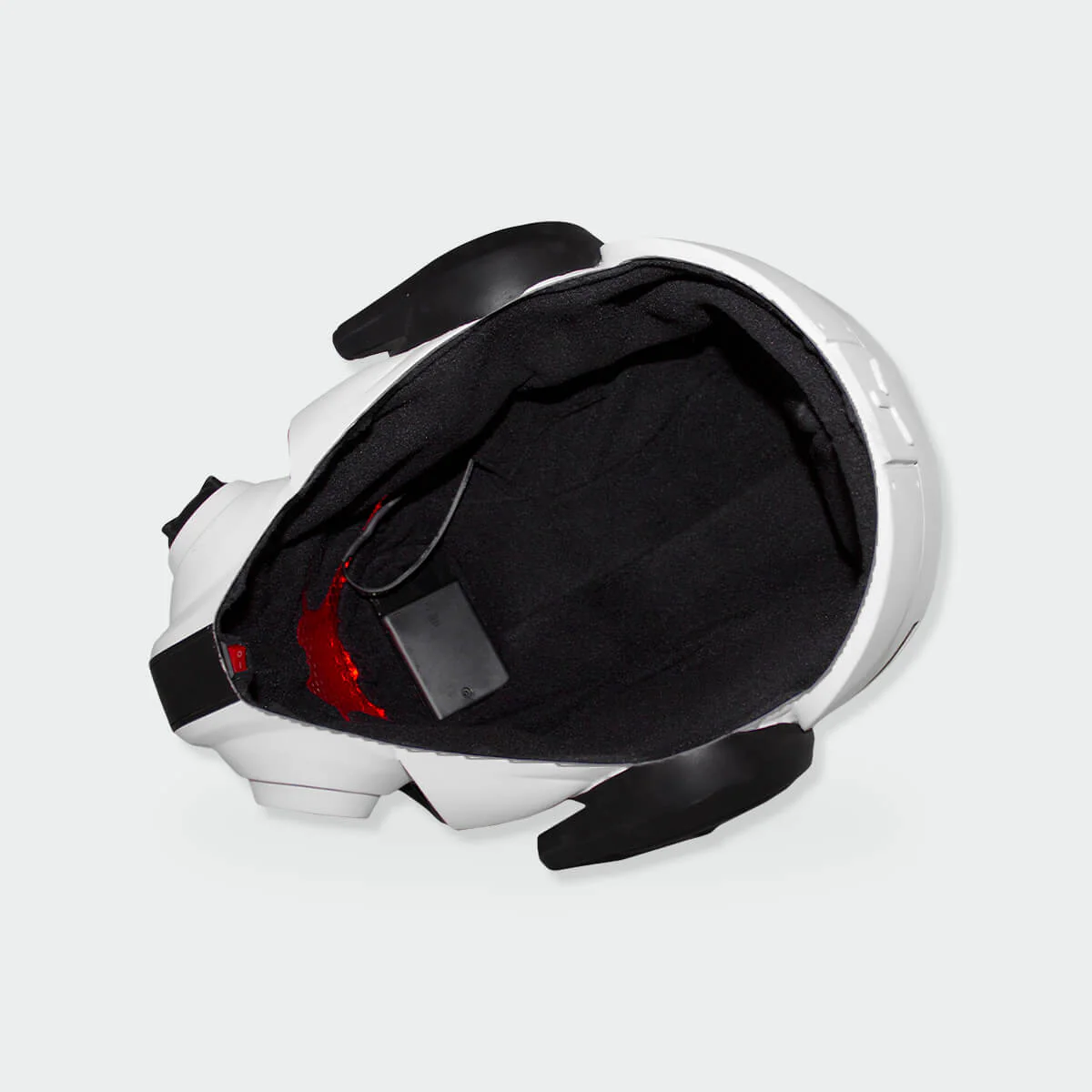 Titanfall Battle Rifle Pilot White Helmet