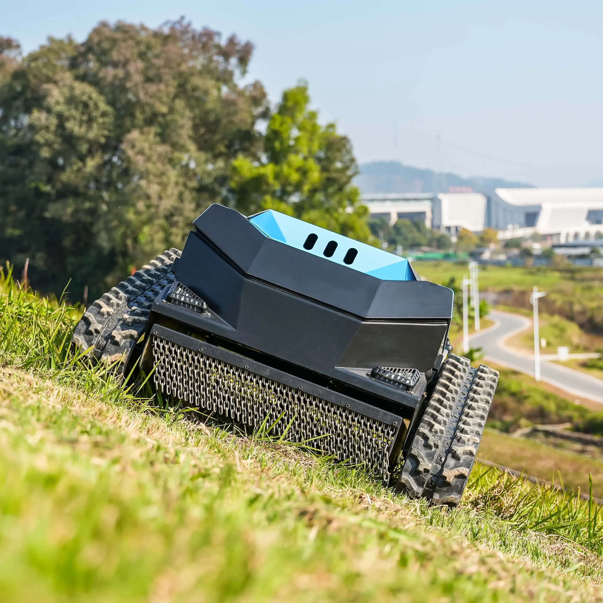 🔥Clearance Sale🏎️Remote Control Lawn Mower Designed for Extreme Sports