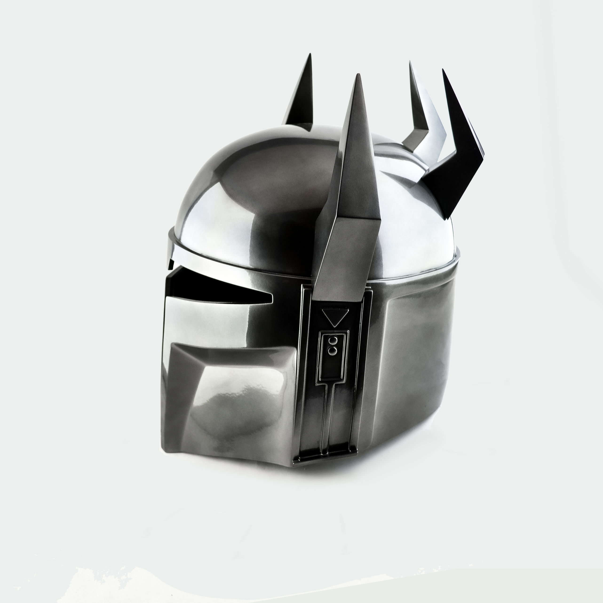 Gar Saxon - Chrome Helmet