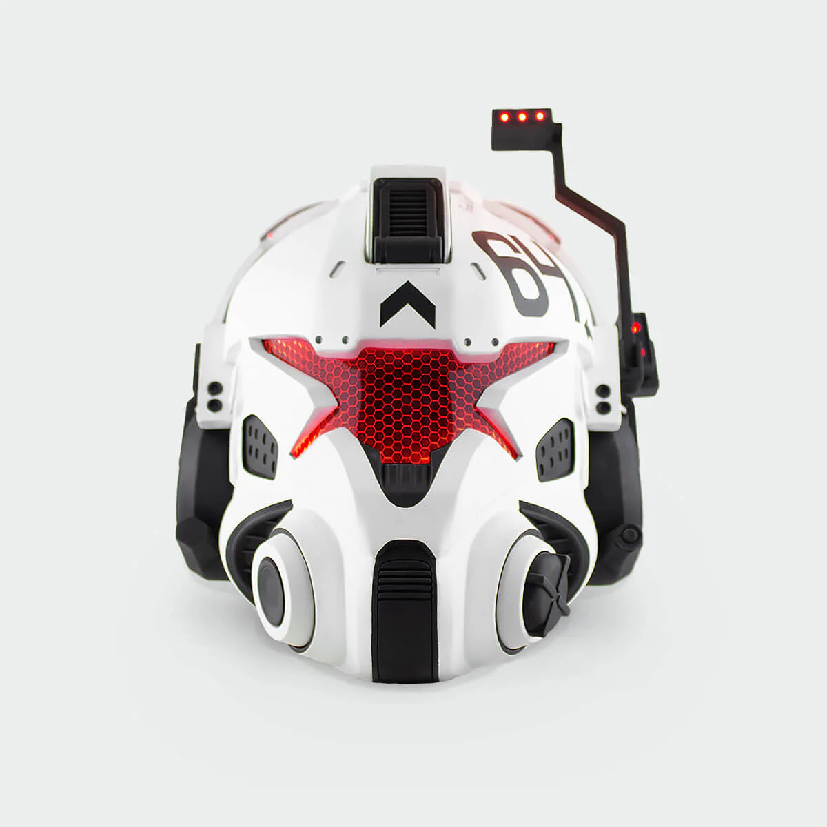 Titanfall Battle Rifle Pilot White Helmet