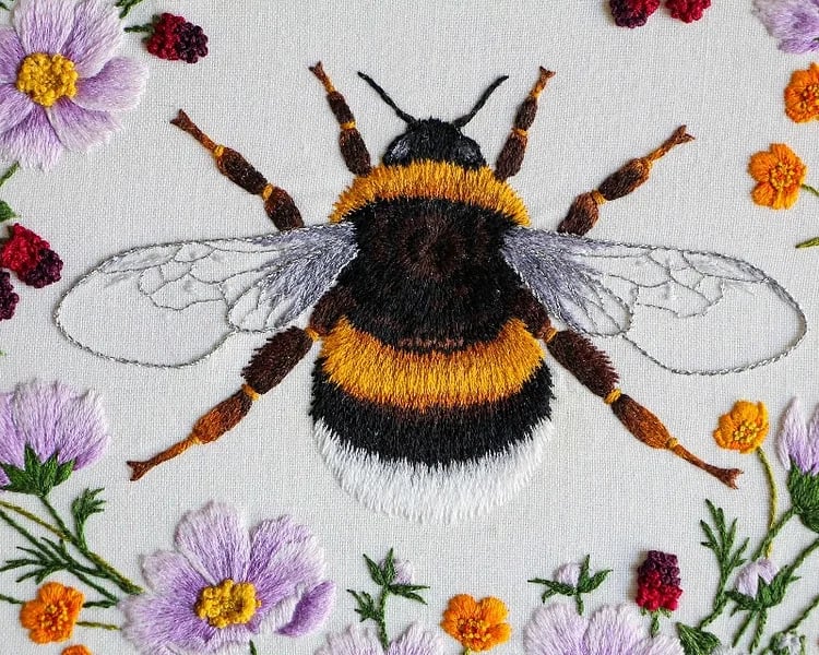 🐝Bumble Bee & Wildflower Wreath Thread Embroiderye kit