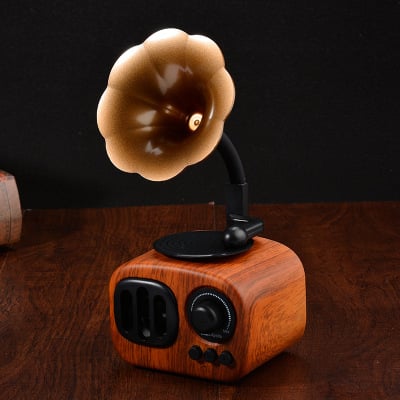 Retro Wooden Phonograph Bluetooth Speaker