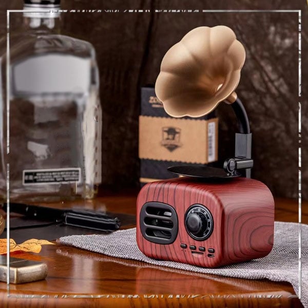 Retro Wooden Phonograph Bluetooth Speaker