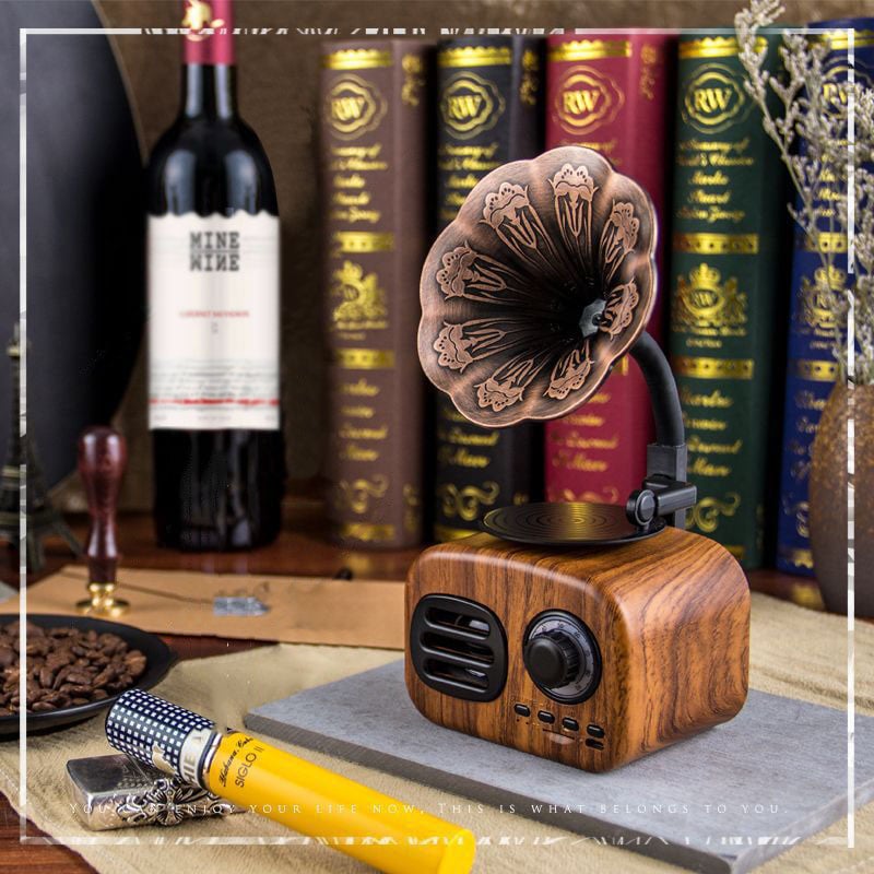 Retro Wooden Phonograph Bluetooth Speaker